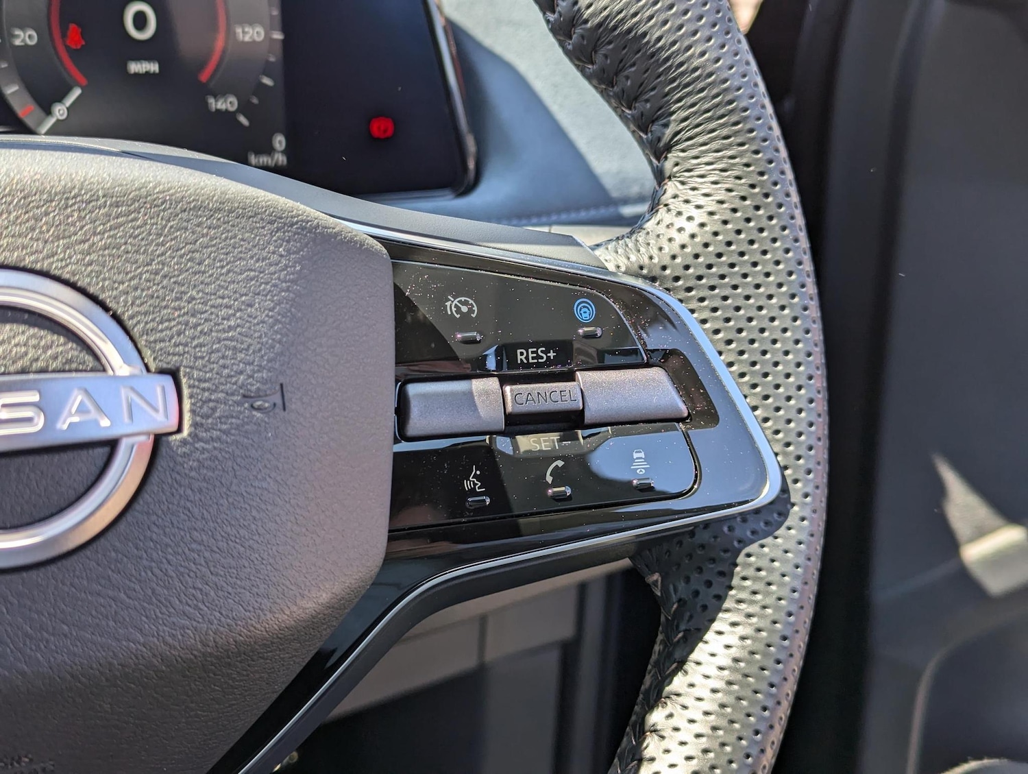 Used Nissan ARIYA 2025 for sale - 76538610: Photo 16