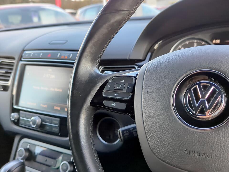 Used Volkswagen Touareg 2016 for sale - 76781572: Photo 16