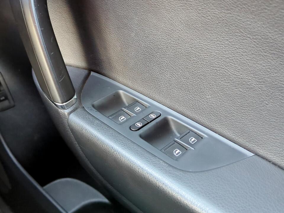 Used Volkswagen Touareg 2016 for sale - 76781572: Photo 18