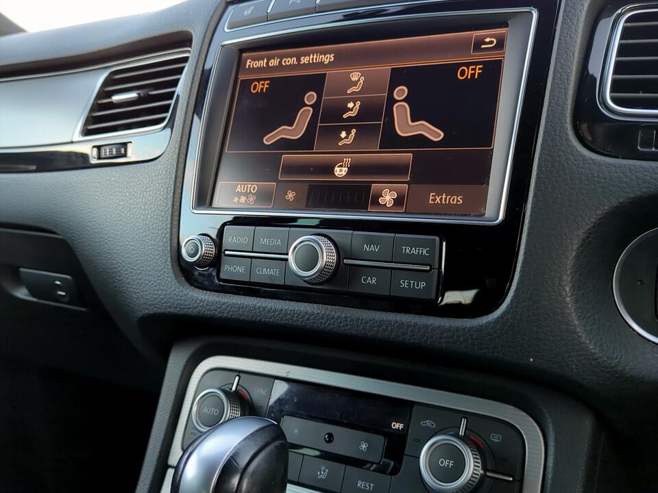 Used Volkswagen Touareg 2016 for sale - 76781572: Photo 21