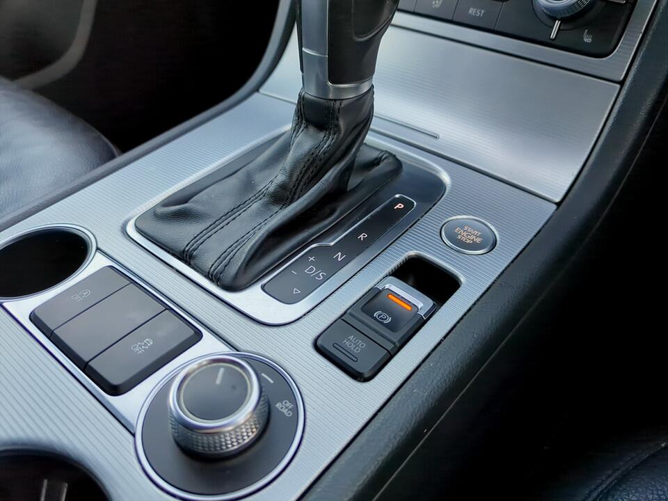 Used Volkswagen Touareg 2016 for sale - 76781572: Photo 23