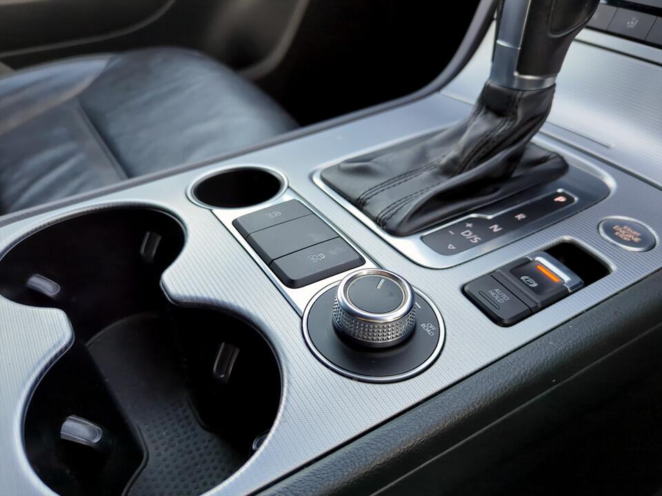 Used Volkswagen Touareg 2016 for sale - 76781572: Photo 24