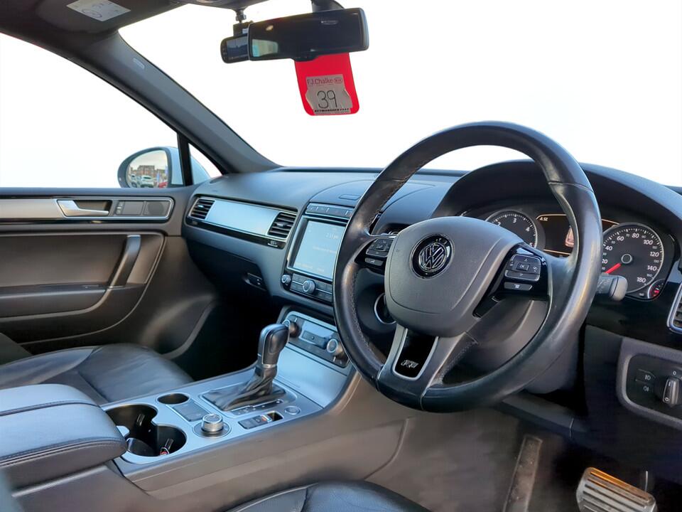 Used Volkswagen Touareg 2016 for sale - 76781572: Photo 6