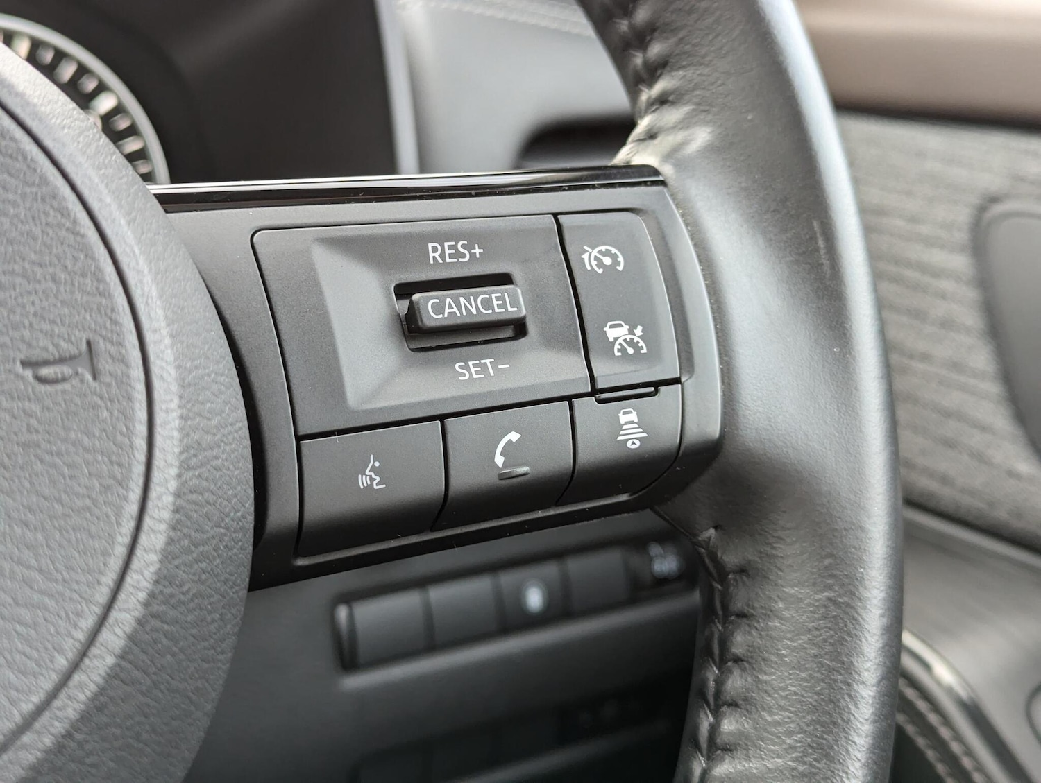 Used Nissan X-Trail 2023 for sale - 76151496: Photo 14