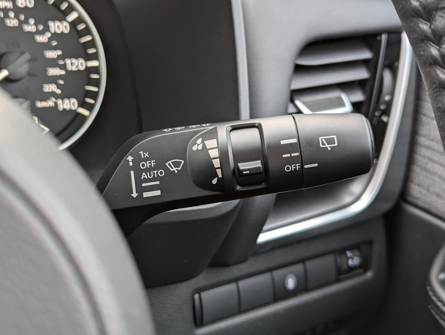 Used Nissan X-Trail 2023 for sale - 76151496: Photo 26