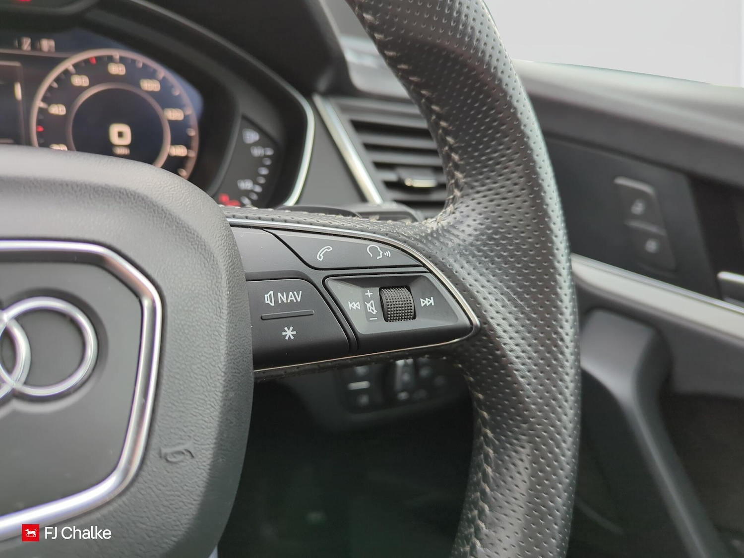 Used Audi Q5 2020 for sale - 77647019: Photo 15