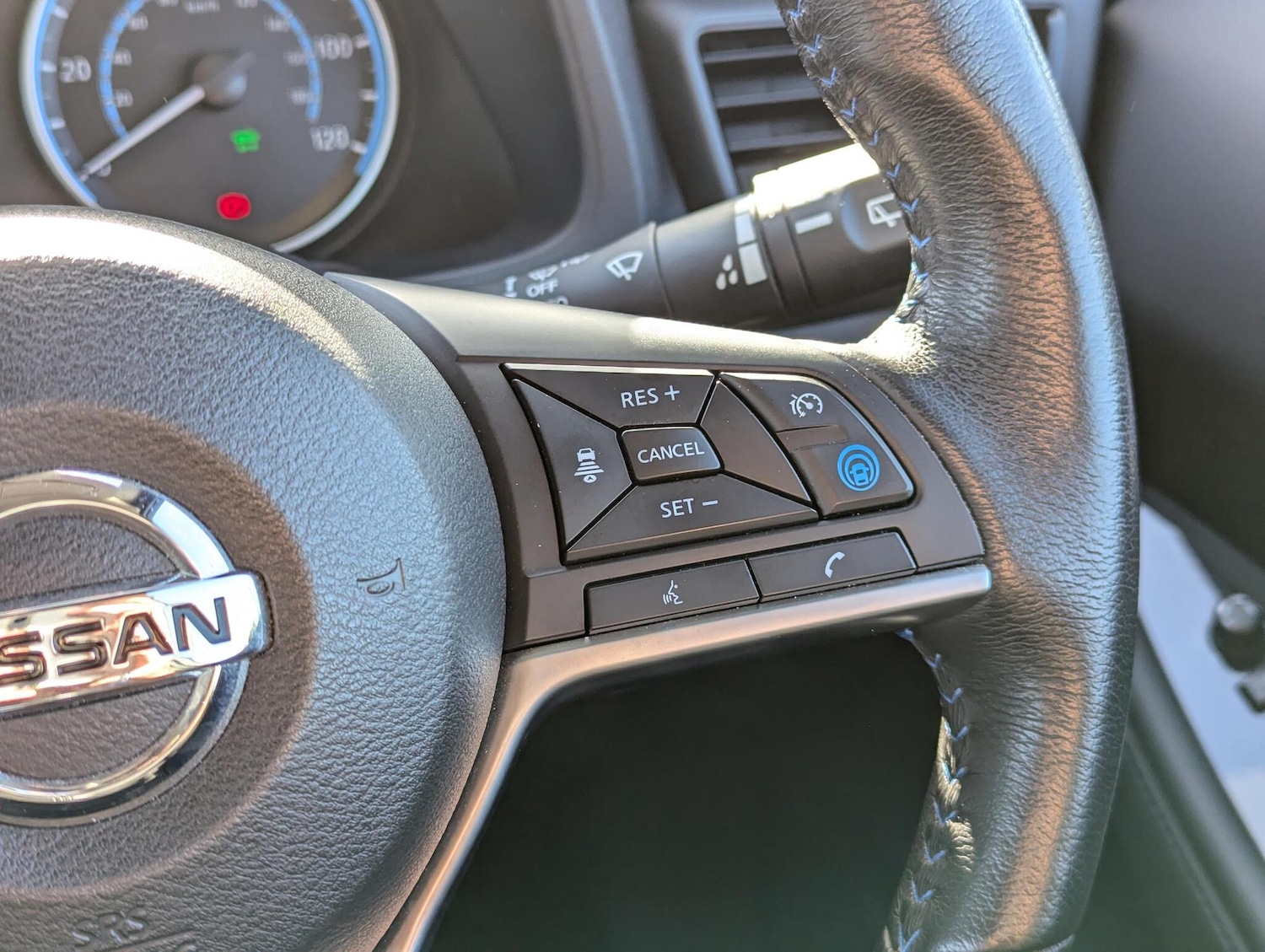 Used Nissan Leaf 2021 for sale - 76152902: Photo 14