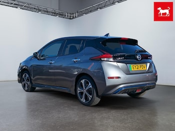 Used Nissan Leaf 2021 for sale - 76152902: Photo