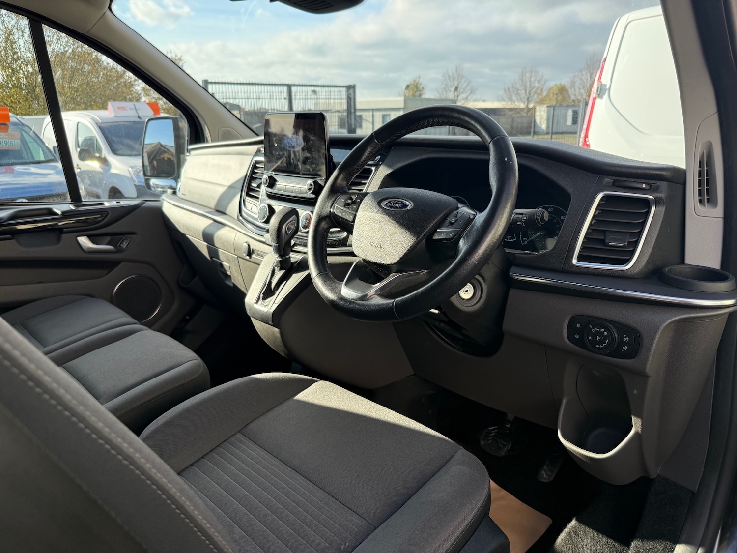 Used Ford Tourneo Custom 2020 for sale - 76534098: Photo 11