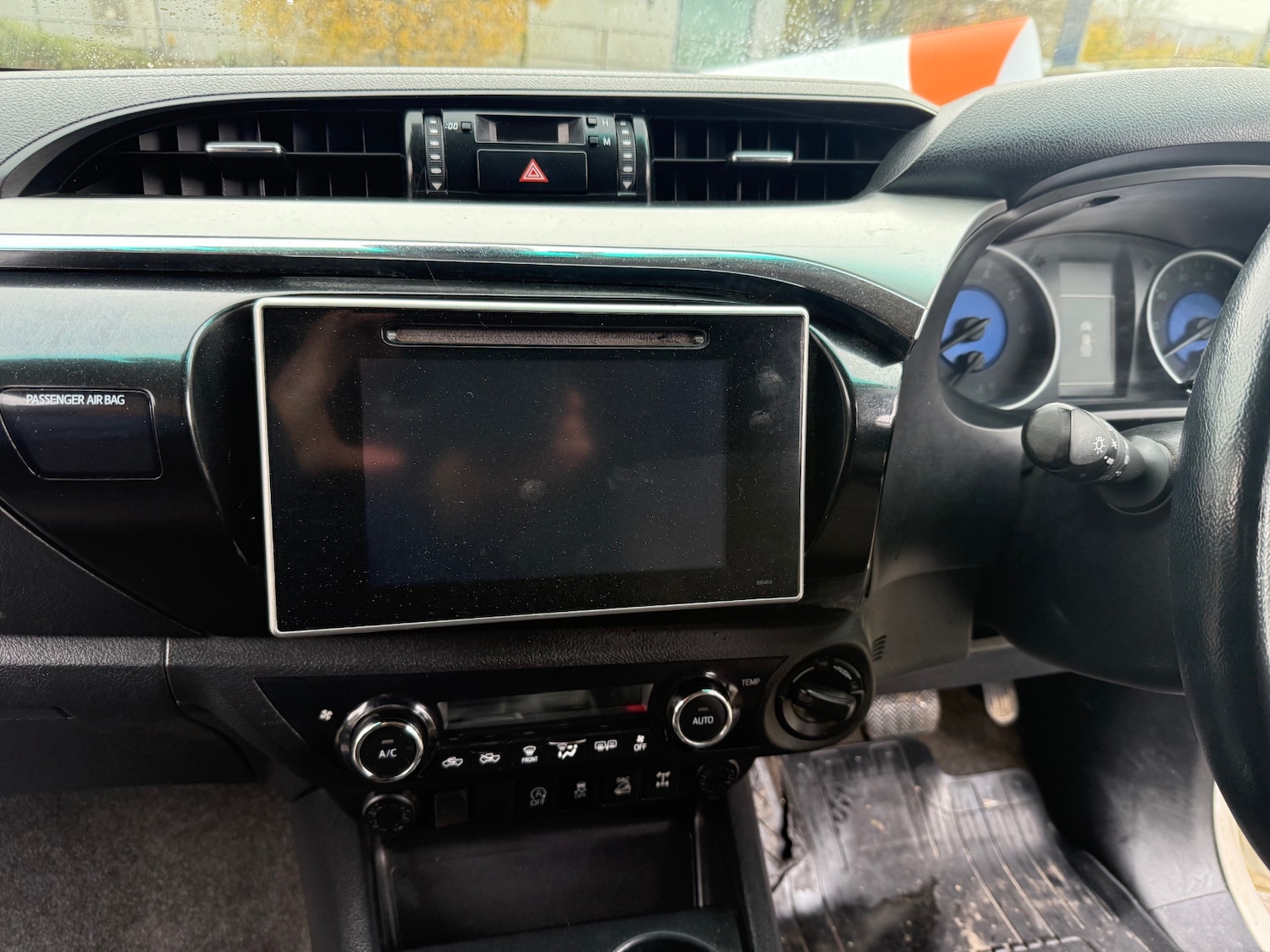 Used Toyota Hilux 2018 for sale - 76534089: Photo 11