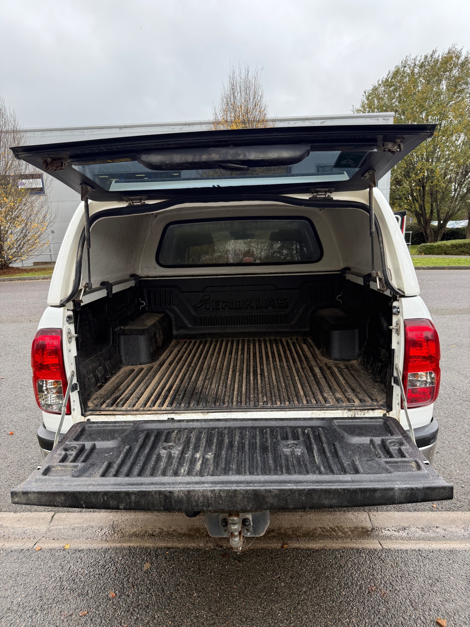 Used Toyota Hilux 2018 for sale - 76534089: Photo 6