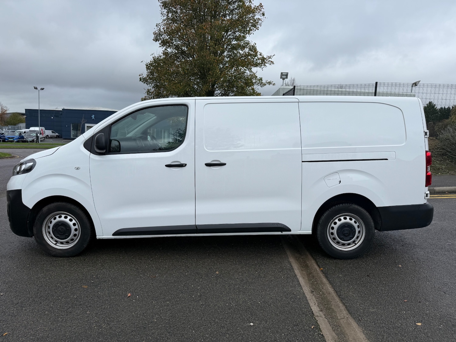 Used Vauxhall Vivaro 2022 for sale - 76534166: Photo 3