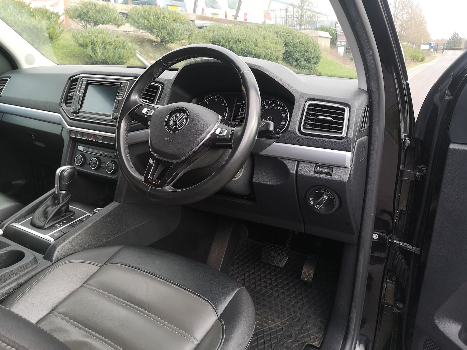 Used Volkswagen Amarok 2017 for sale - 76859912: Photo 8