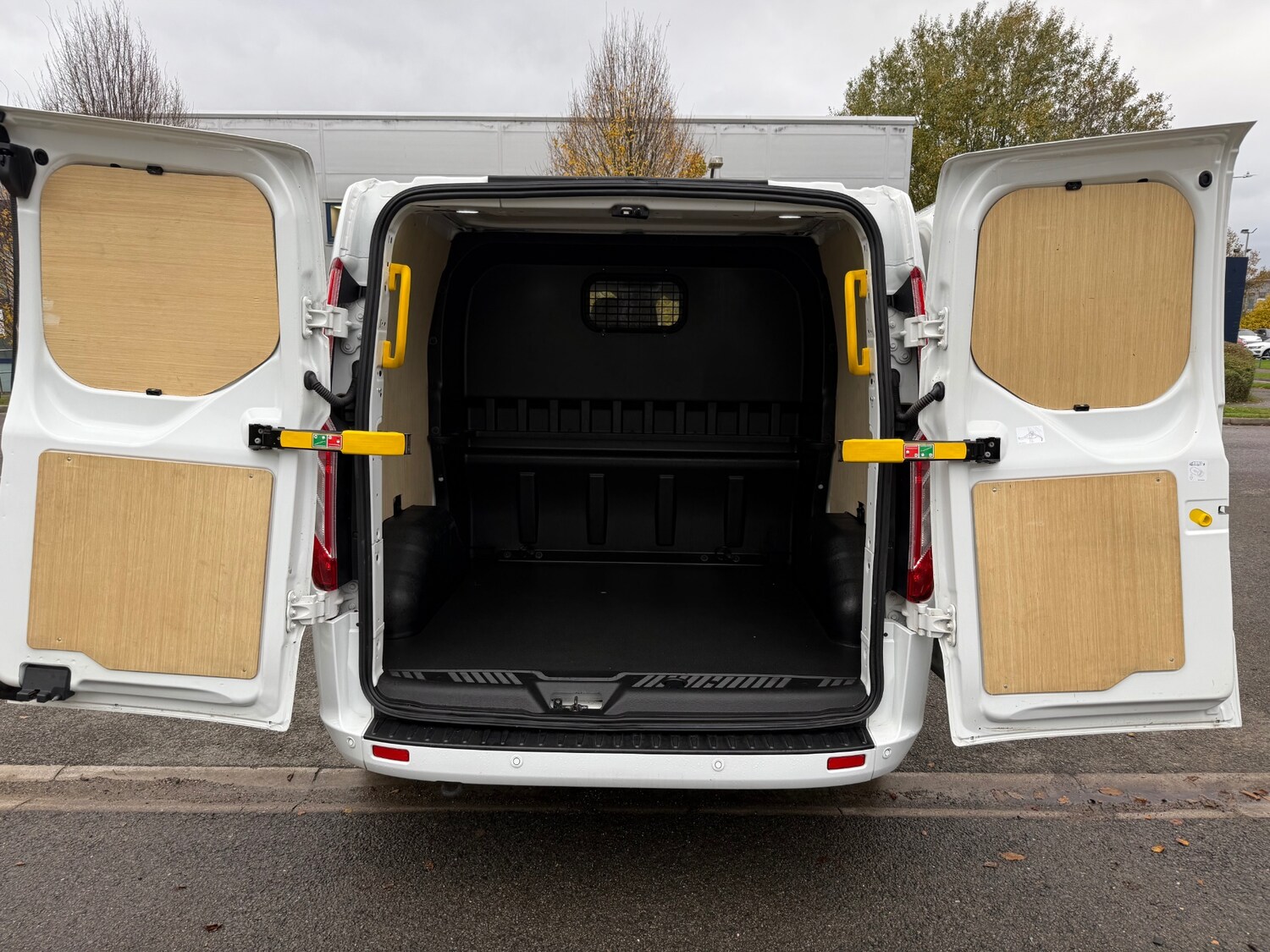 Used Ford Transit Custom 2022 for sale - 76541170: Photo 7