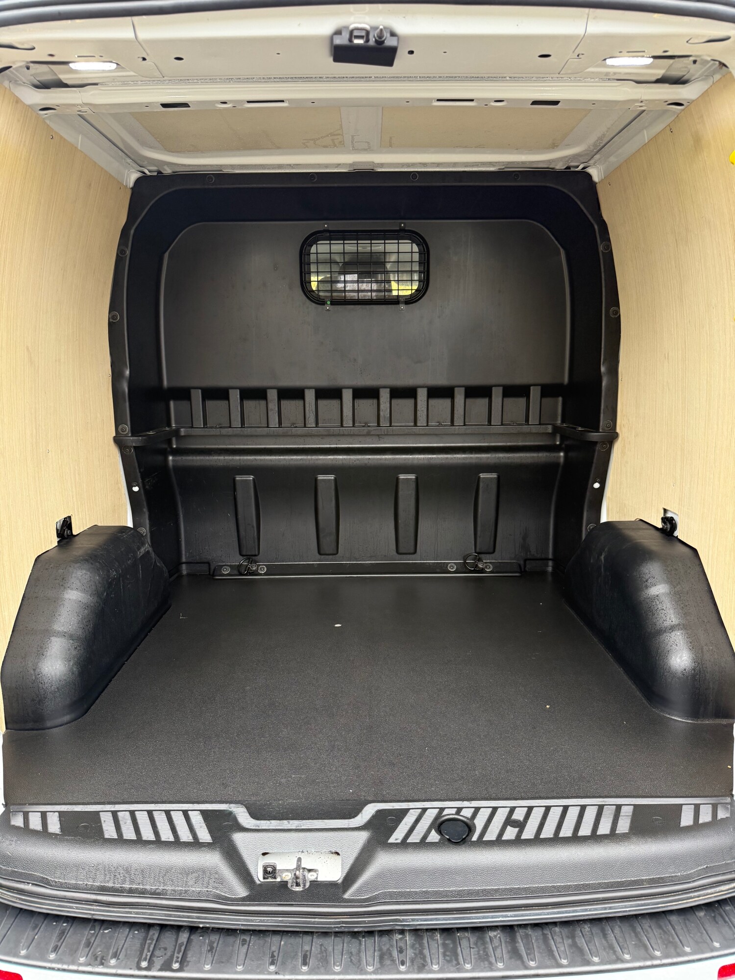 Used Ford Transit Custom 2022 for sale - 76541170: Photo 8