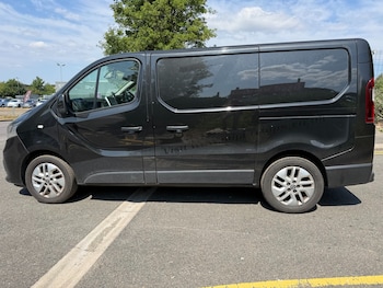 Used Nissan NV300 2021 for sale - 79309171: Photo