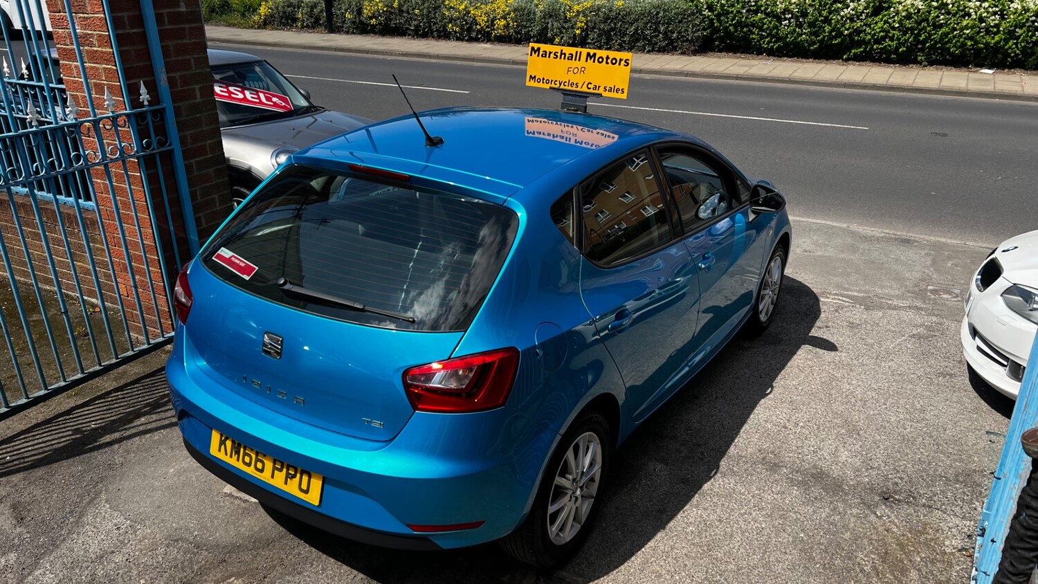 Vehicle 29