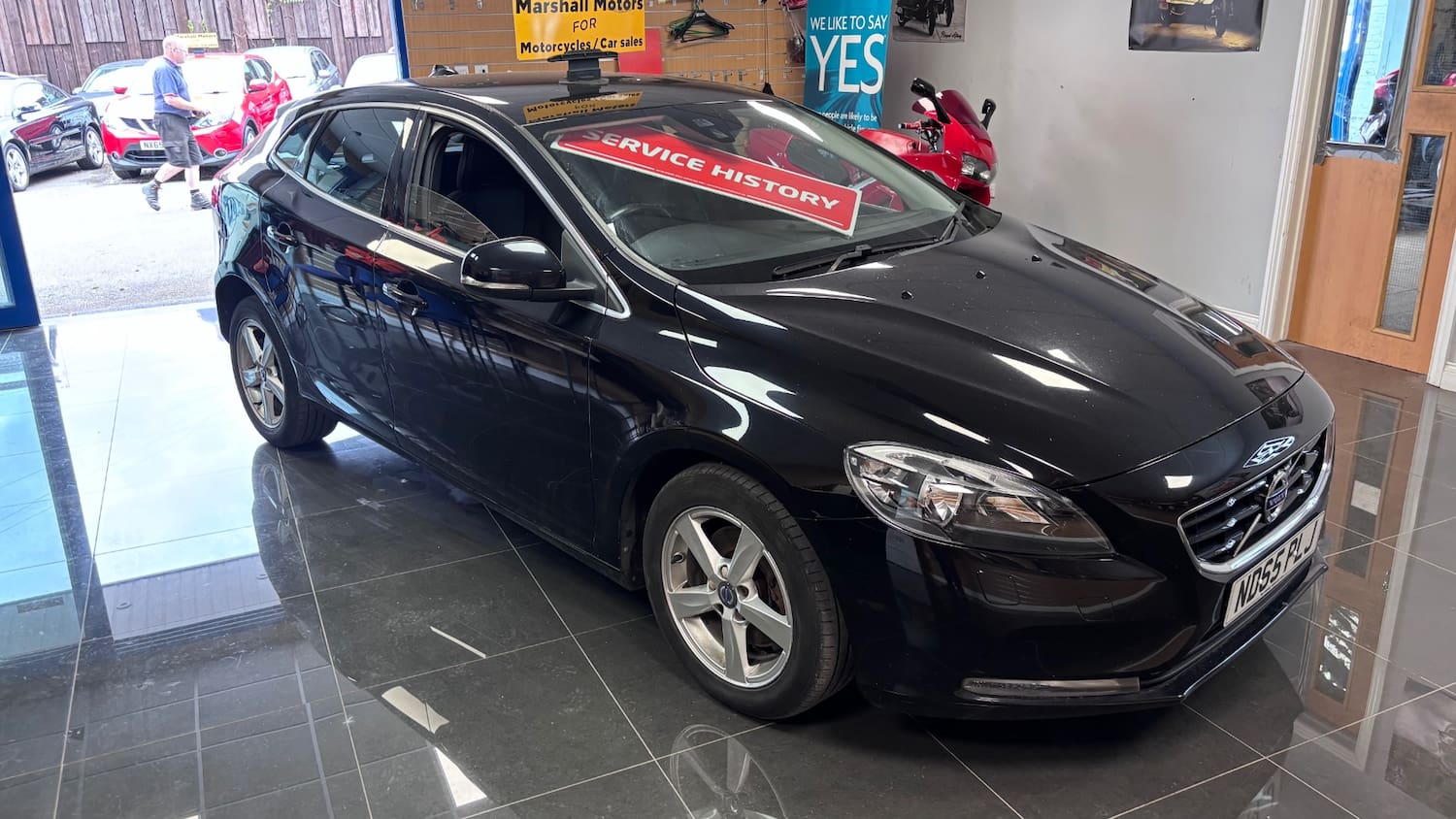 Volvo V40