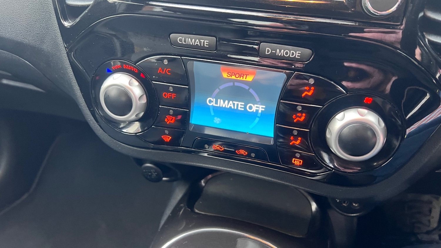 Used Nissan Juke 2017 for sale - 77678624: Photo 34