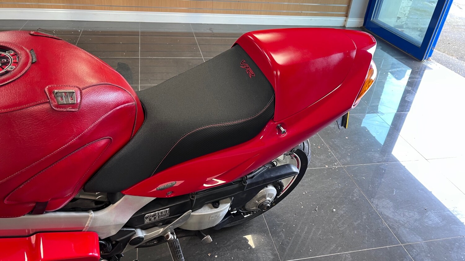 Used Honda VFR 2001 for sale - 78770656: Photo 16