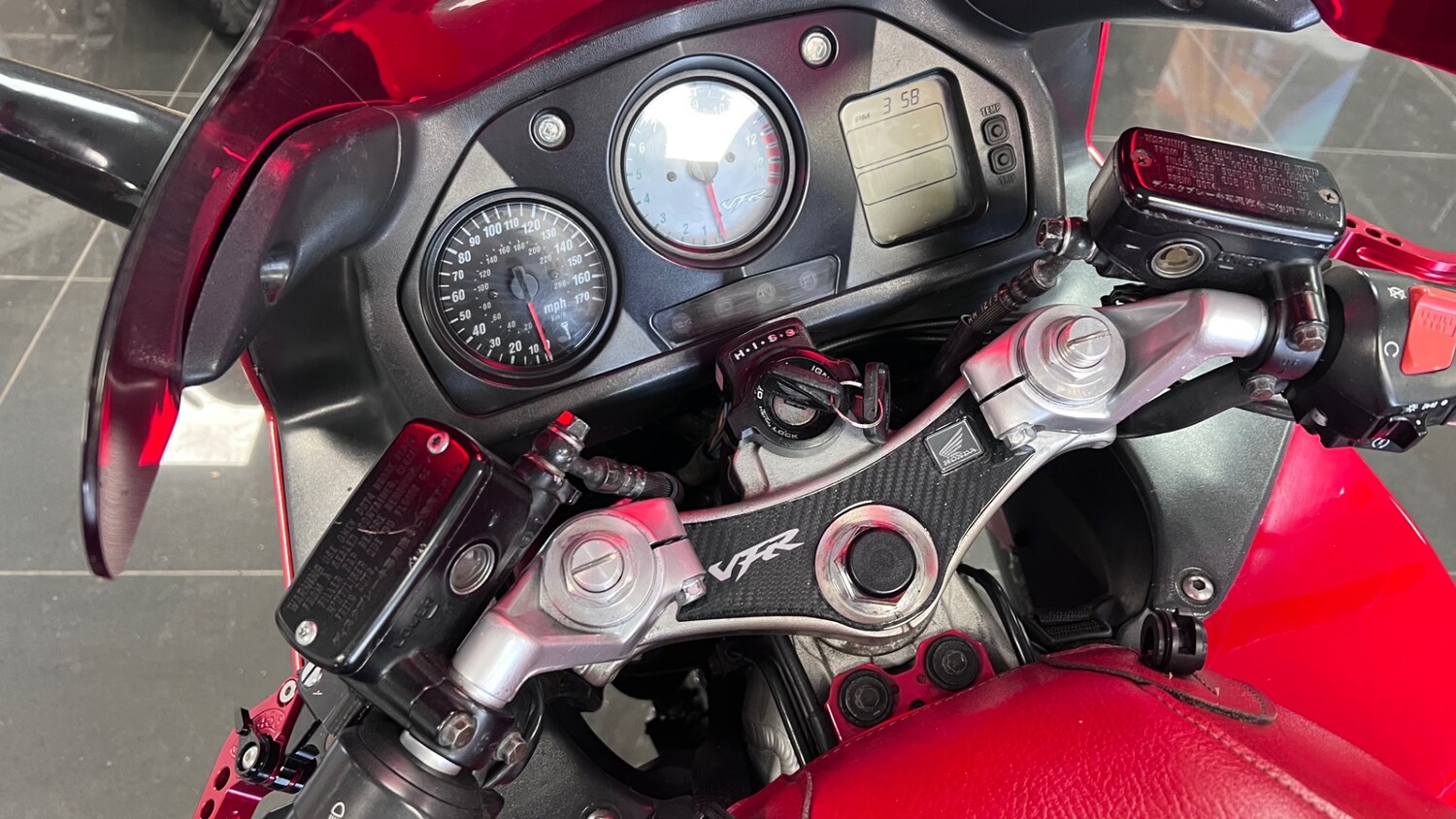 Used Honda VFR 2001 for sale - 78770656: Photo 19