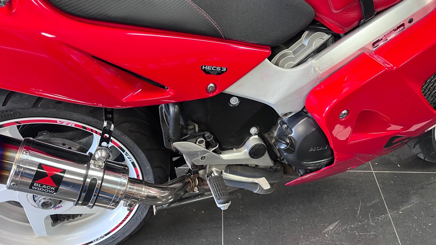 Used Honda VFR 2001 for sale - 78770656: Photo 26