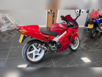 Used Honda VFR 2001 for sale - bike-78770656: Photo