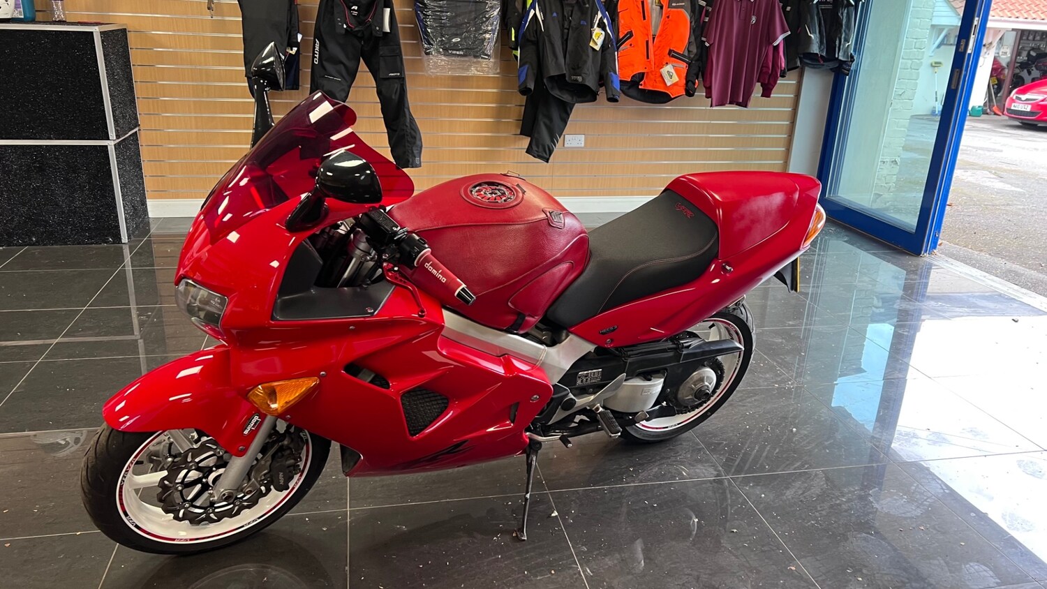 Used Honda VFR 2001 for sale - 78770656: Photo 6