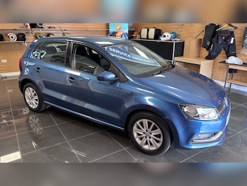 Used Volkswagen Polo 2015 for sale - 79457399: Photo