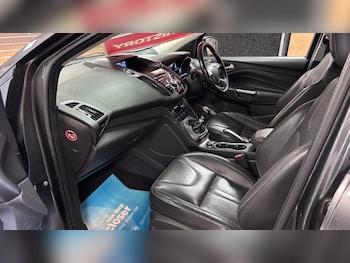 Used Ford Kuga 2015 for sale - 79242231: Photo