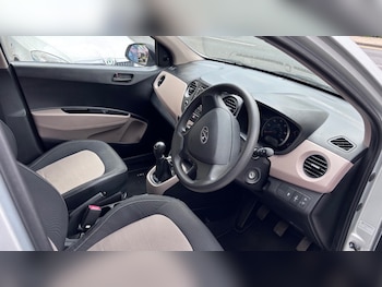 Used Hyundai i10 2014 for sale - 78976669: Photo