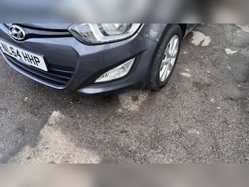 Used Hyundai i20 2014 for sale - 77337260: Photo