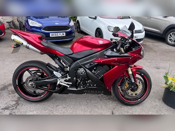 Used Yamaha R1 2006 for sale - bike-74690105: Photo