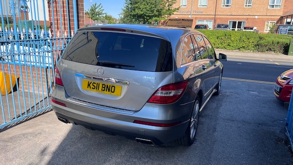 Used Mercedes-Benz R Class 2011 for sale - 75592987: Photo 4