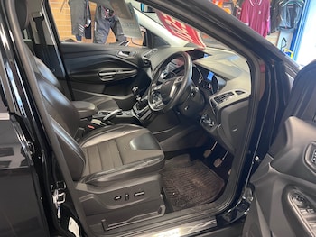 Used Ford Kuga 2015 for sale - 78270260: Photo