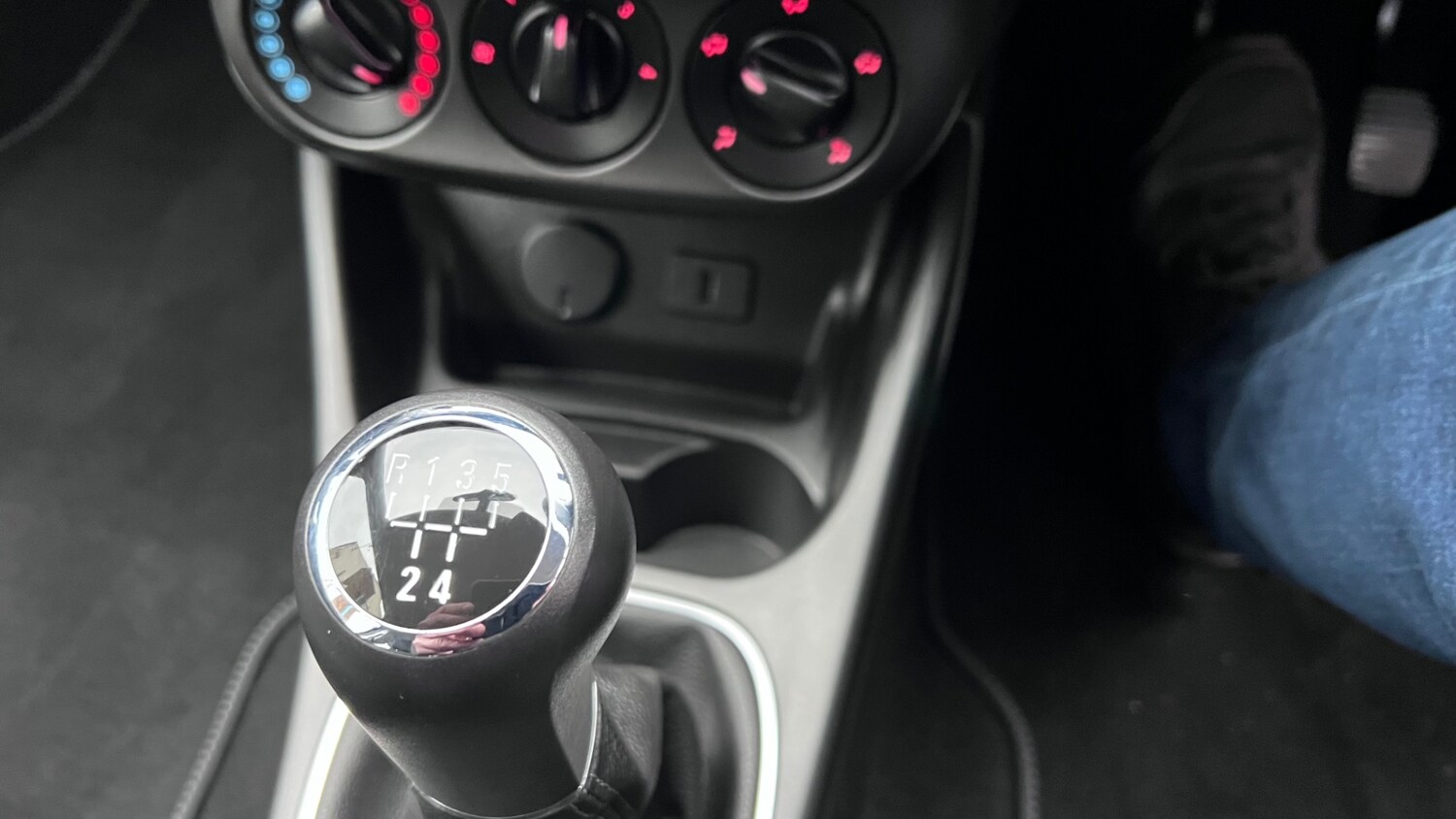 Used Vauxhall Corsa 2015 for sale - 77379288: Photo 30