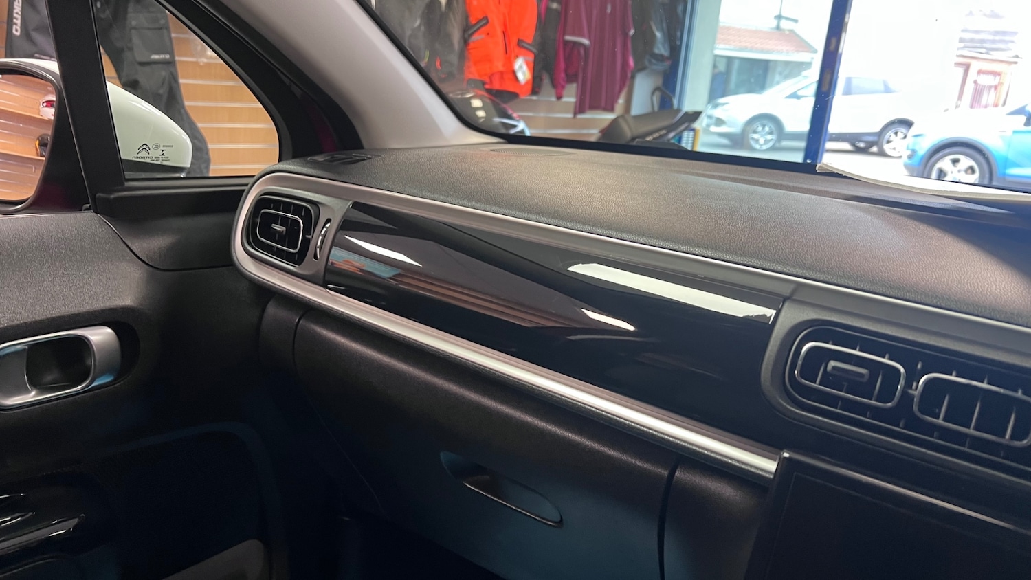 Used Citroen C3 2018 for sale - 78197732: Photo 38