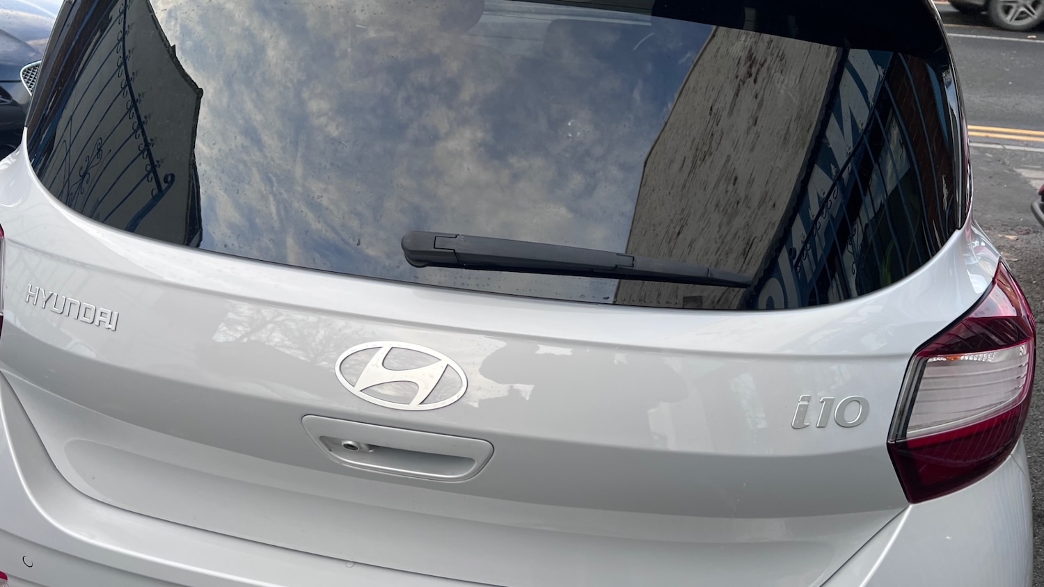 Used Hyundai i10 2023 for sale - 77776516: Photo 32