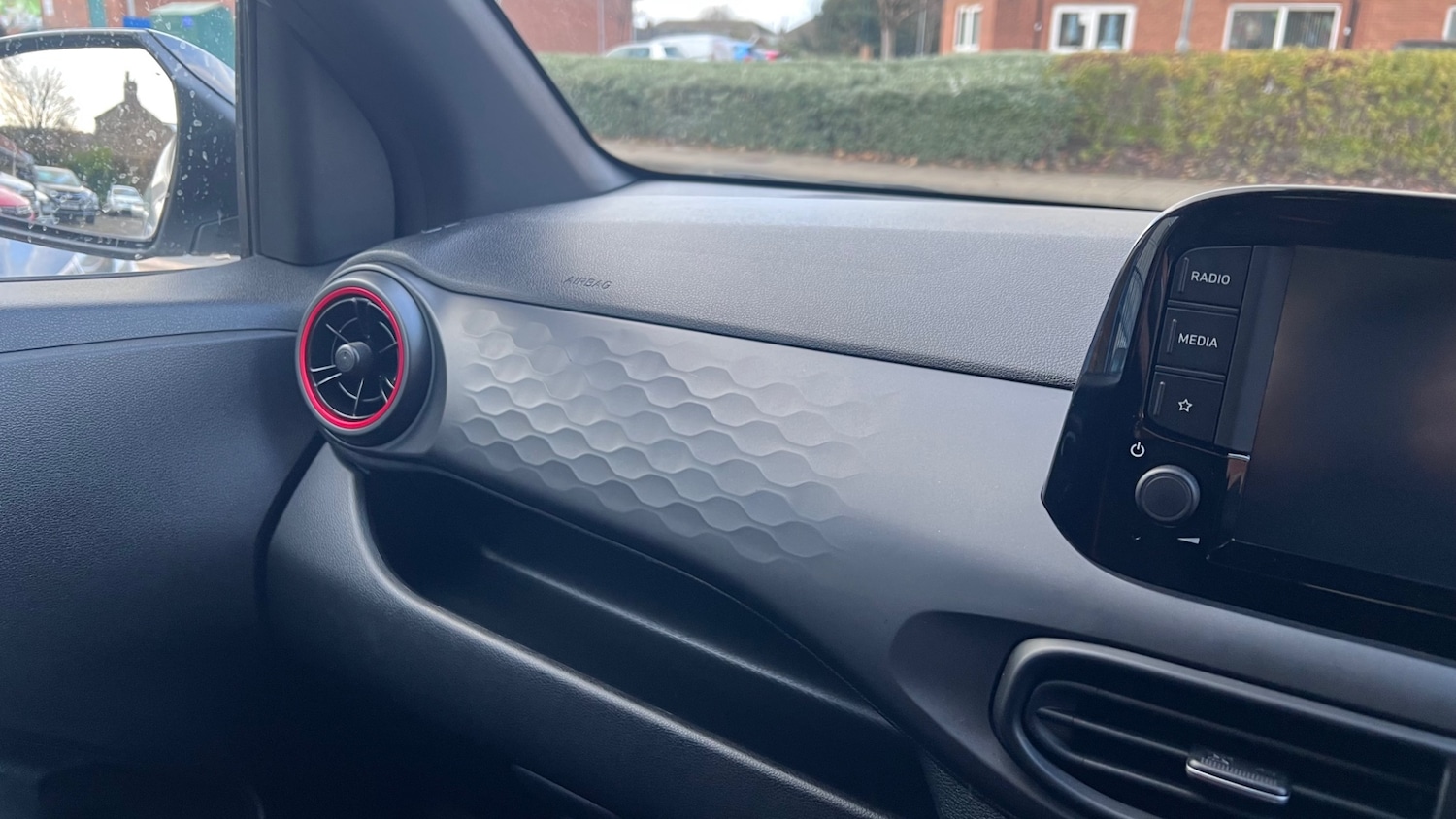 Used Hyundai i10 2023 for sale - 77776516: Photo 51