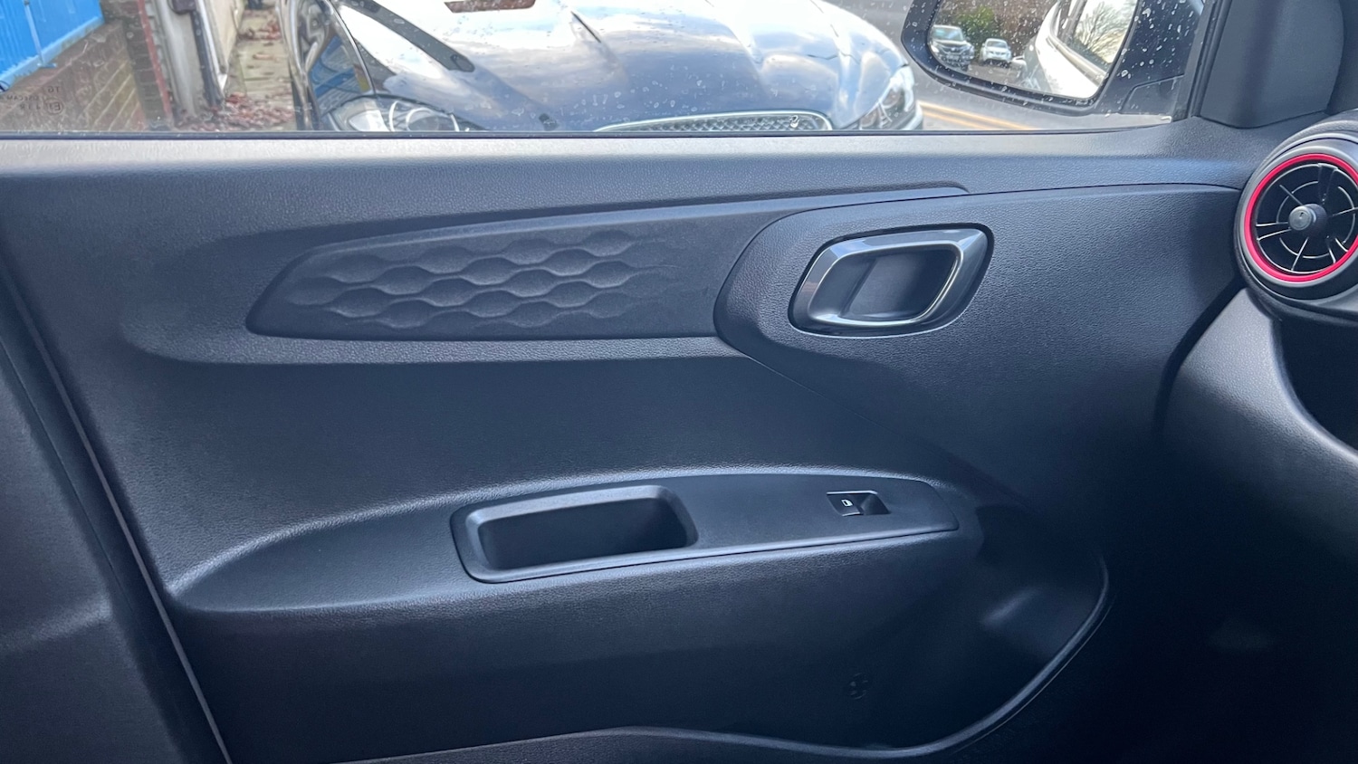 Used Hyundai i10 2023 for sale - 77776516: Photo 52