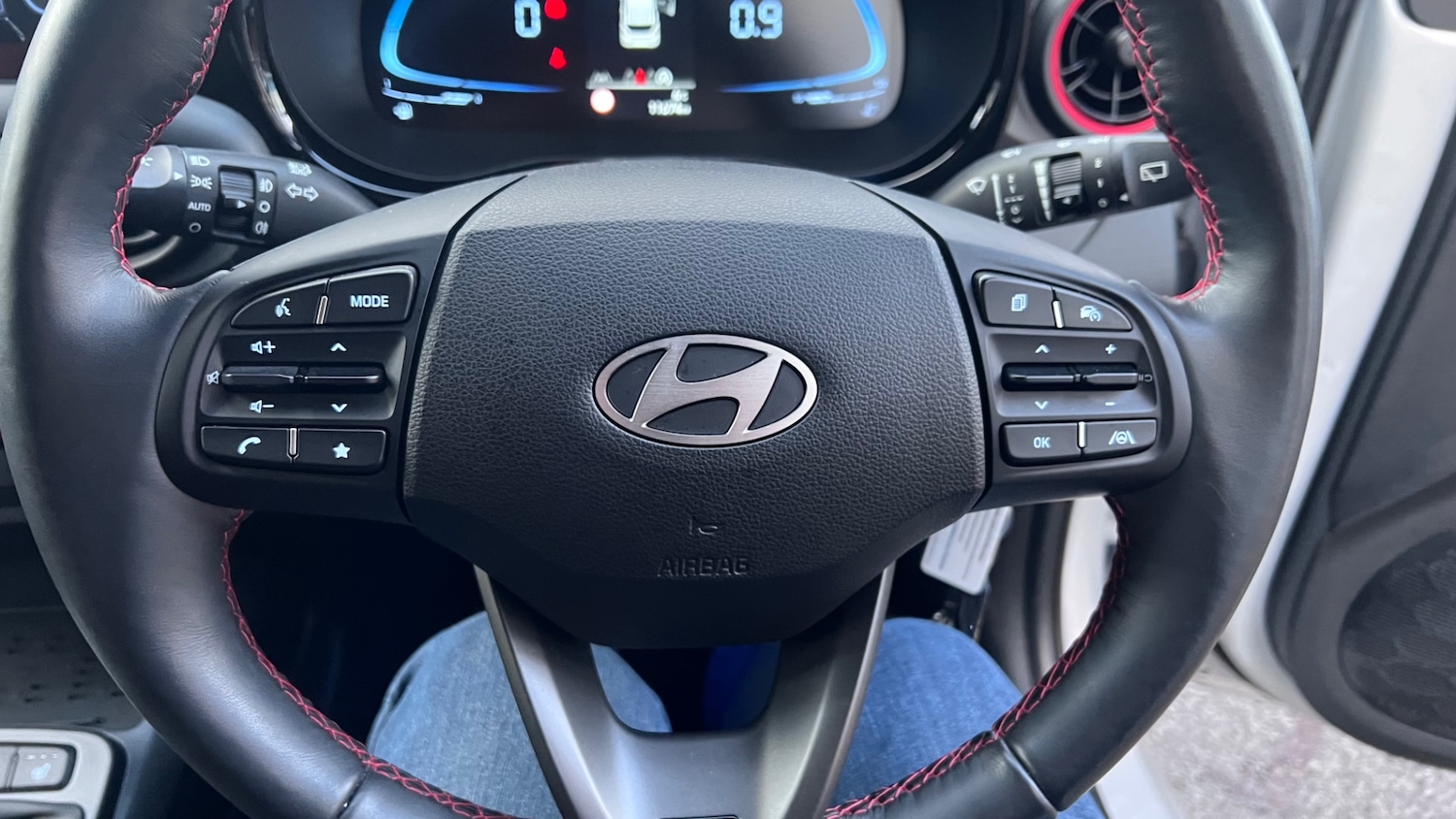 Used Hyundai i10 2023 for sale - 77776516: Photo 60