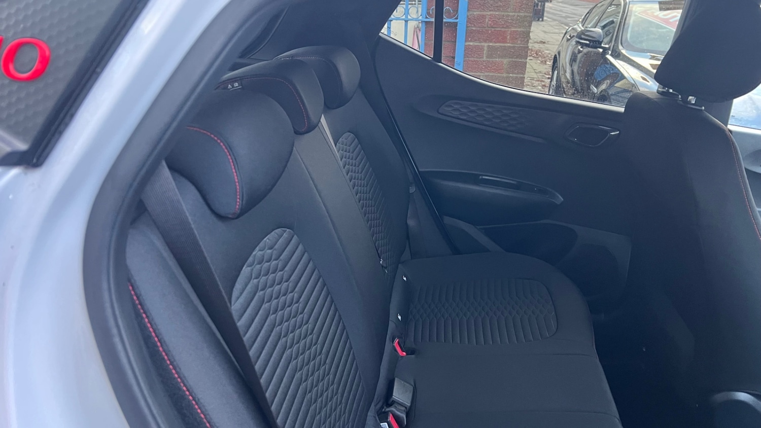 Used Hyundai i10 2023 for sale - 77776516: Photo 78