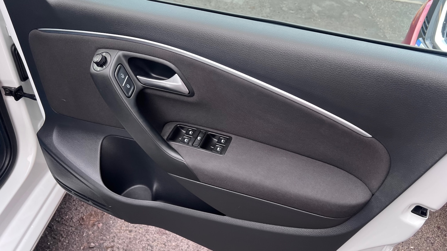 Used Volkswagen Polo 2016 for sale - 77024352: Photo 15