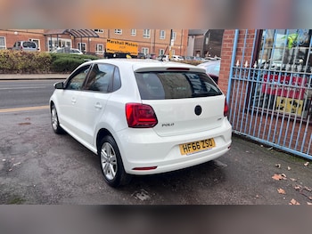 Used Volkswagen Polo 2016 for sale - 77024352: Photo
