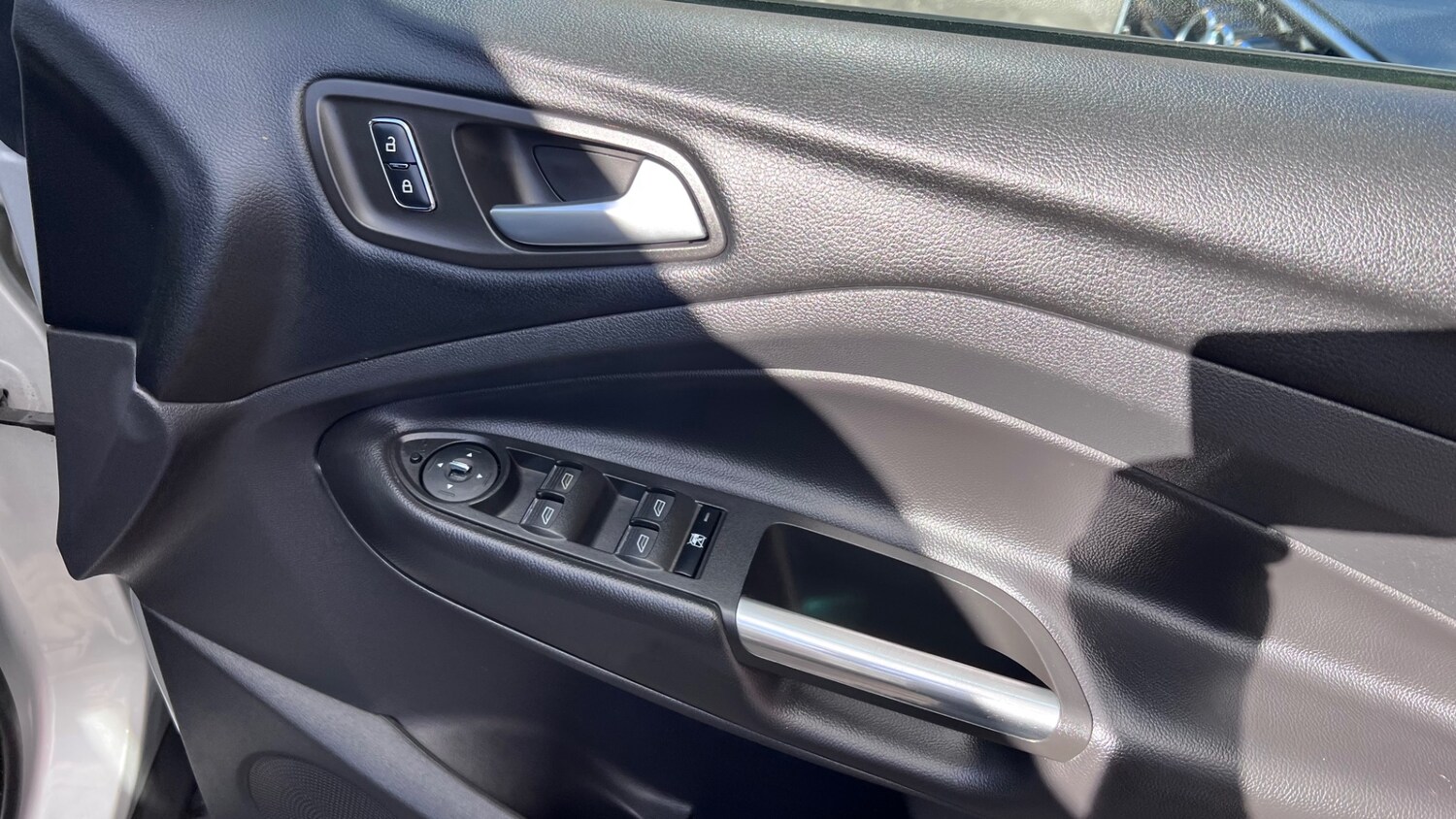 Used Ford Kuga 2014 for sale - 76065791: Photo 45