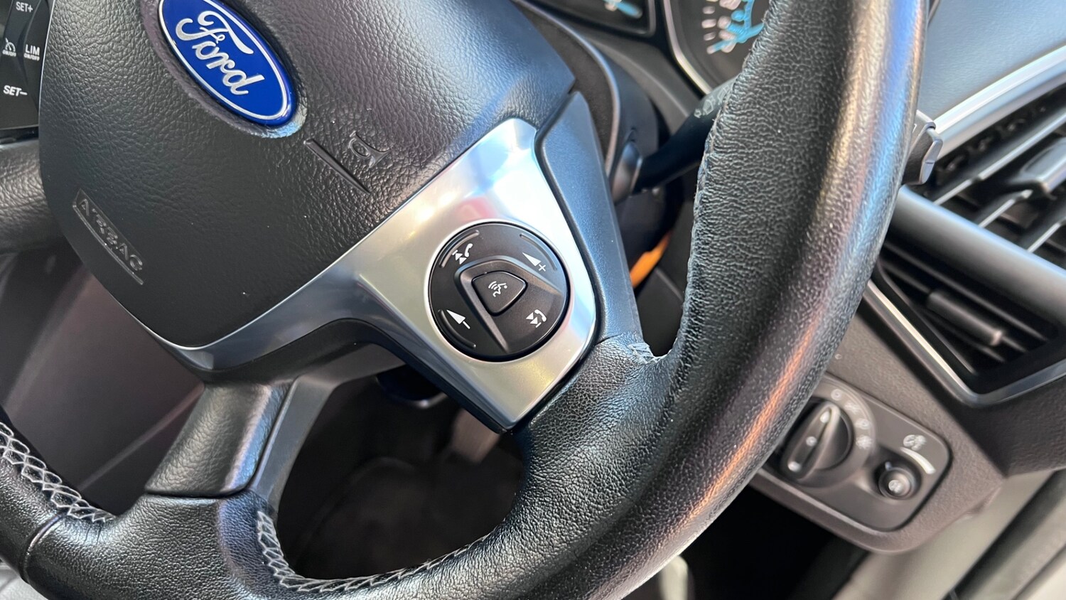 Used Ford Kuga 2014 for sale - 76065791: Photo 50