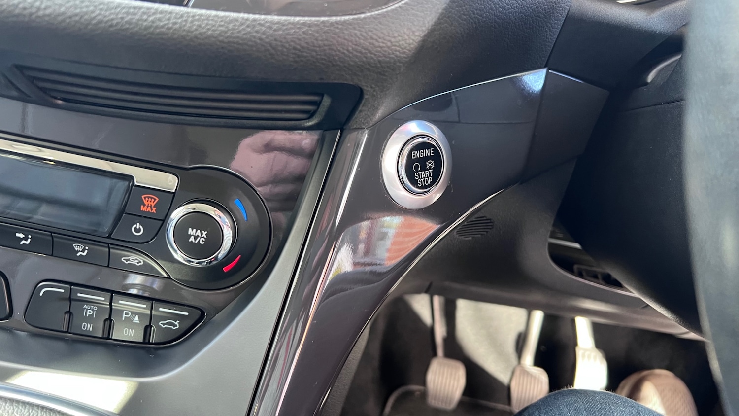 Used Ford Kuga 2014 for sale - 76065791: Photo 55