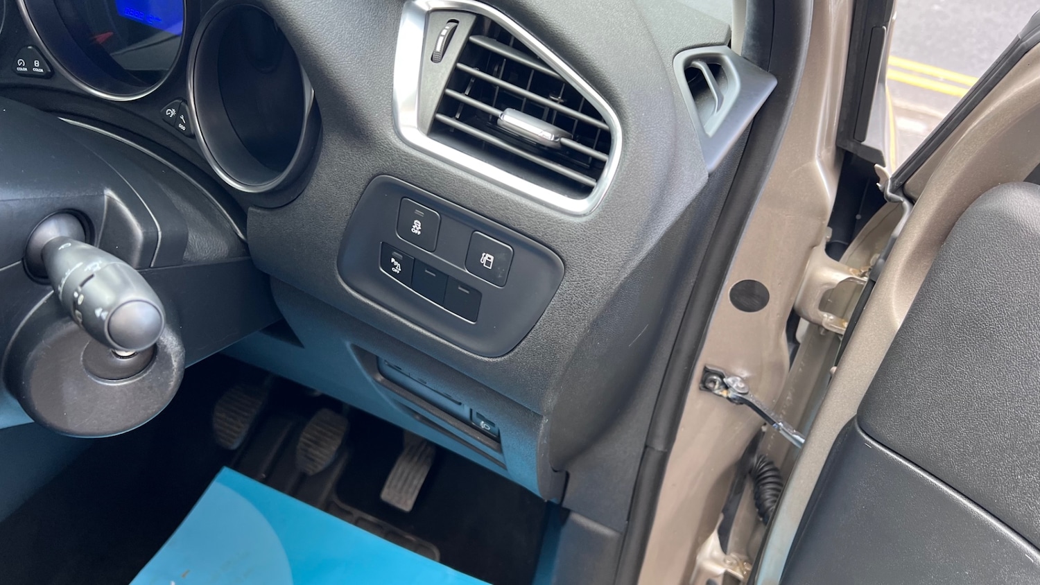 Used Citroen C4 2015 for sale - 76364041: Photo 23