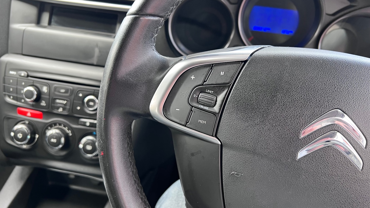 Used Citroen C4 2015 for sale - 76364041: Photo 25