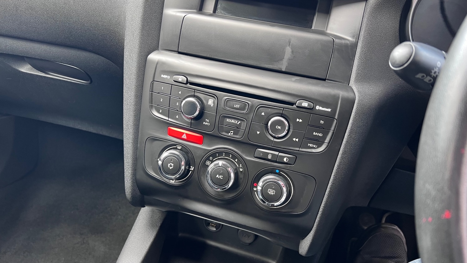 Used Citroen C4 2015 for sale - 76364041: Photo 27